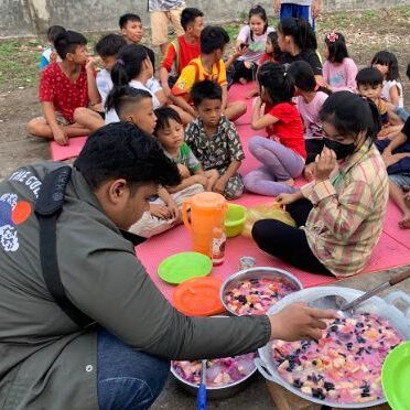 Bantu Anak-Anak Panti Asuhan Ora Et Labora - Image 3