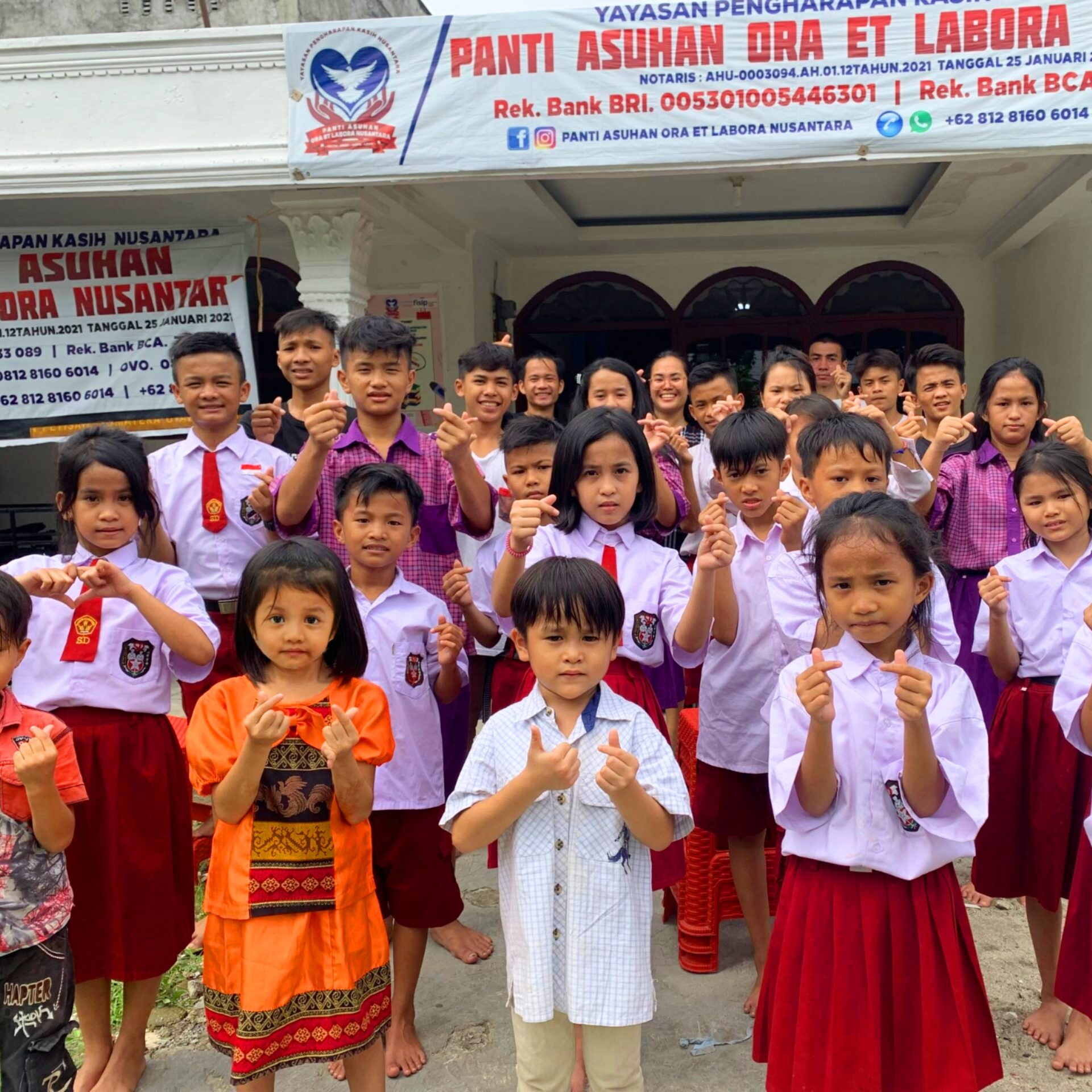 Bantu Anak-Anak Panti Asuhan Ora Et Labora